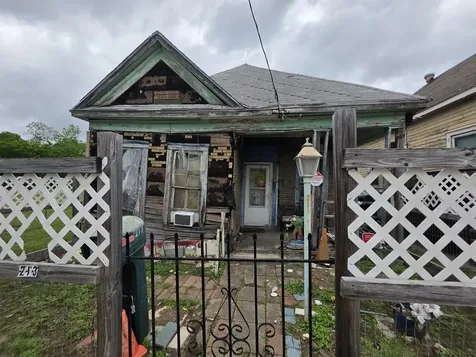 213 Hogan Street Houston TX 77009