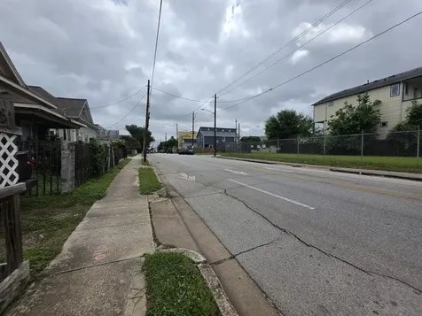 213 Hogan Street Houston TX 77009