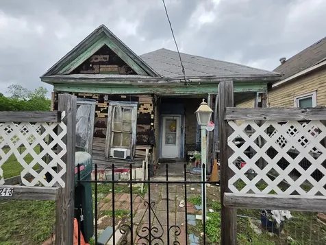 213 Hogan Street Houston TX 77009