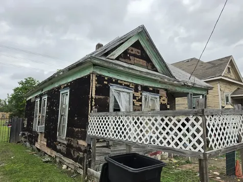 213 Hogan Street Houston TX 77009