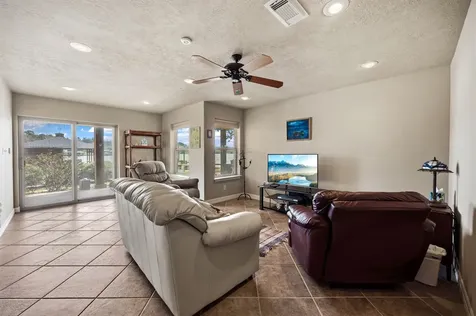 507 W Lake Shore Drive Livingston TX 77351