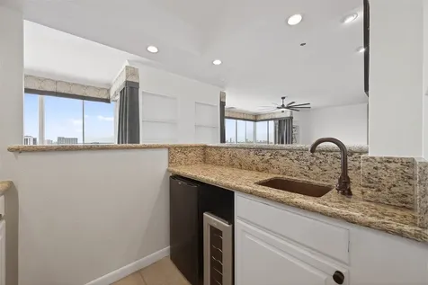 2016 Main Street 3 Houston TX 77002