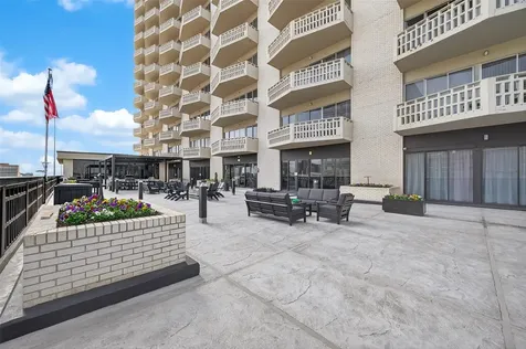 2016 Main Street 3 Houston TX 77002