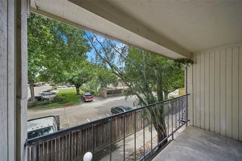 3900 Woodchase Drive 52 Houston TX 77042