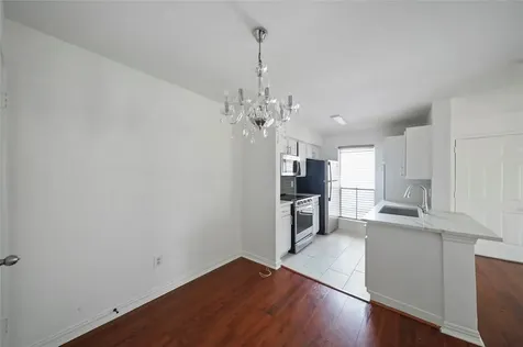 3900 Woodchase Drive 52 Houston TX 77042