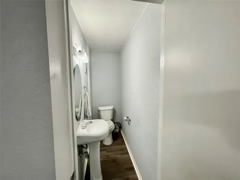 2119 Place Rebecca Lane F7 Houston TX 77090