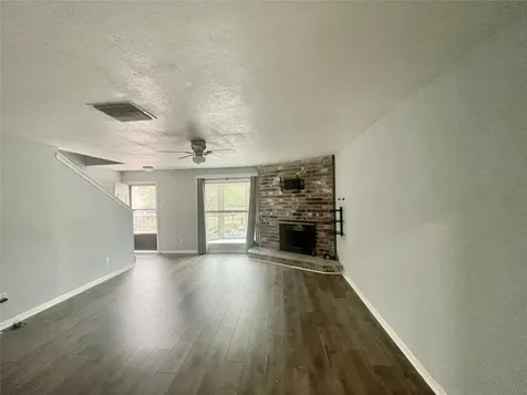2119 Place Rebecca Lane F7 Houston TX 77090