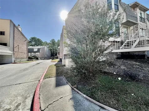 2119 Place Rebecca Lane F7 Houston TX 77090