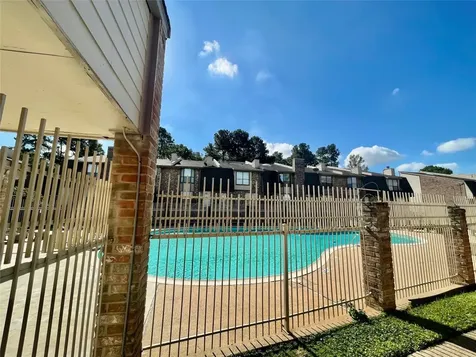 2119 Place Rebecca Lane F7 Houston TX 77090