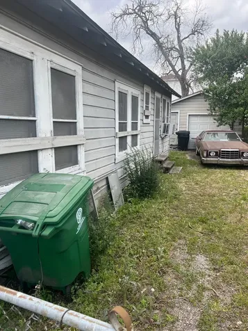 1511 Weiss Street Houston TX 77009