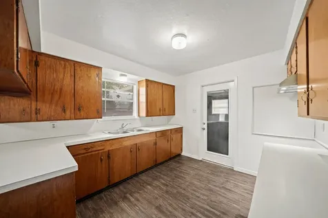 322 Pinedale Avenue Arcola TX 77583