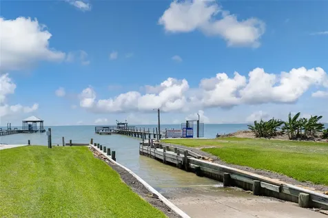 Lot 3-4 Mockingbird Lane Anahuac TX 77514