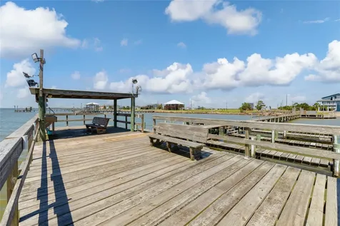 Lot 3-4 Mockingbird Lane Anahuac TX 77514