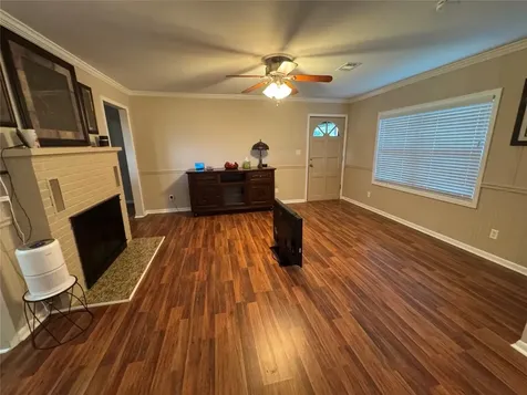 207 S Elm Street Glen Flora TX 77443