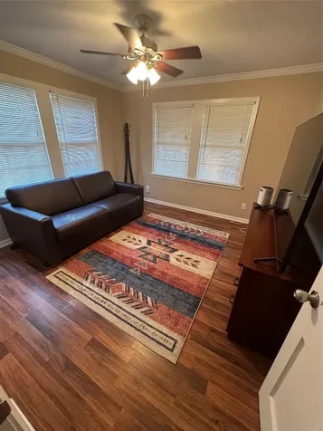 207 S Elm Street Glen Flora TX 77443