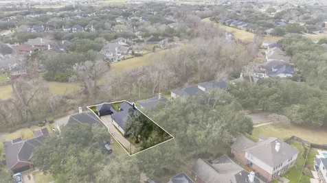 2718 Five Oaks Drive Missouri City TX 77459