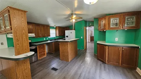 76 County Road 3378 Cleveland TX 77327
