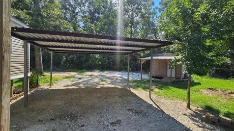 76 County Road 3378 Cleveland TX 77327