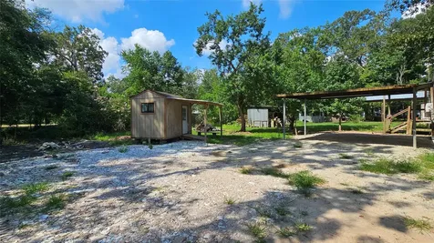 76 County Road 3378 Cleveland TX 77327