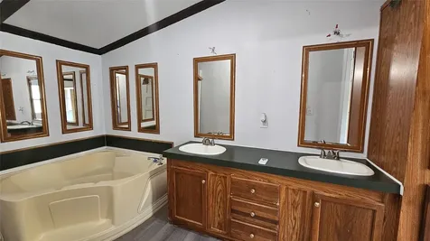 76 County Road 3378 Cleveland TX 77327