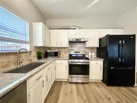 1502 Sheffield Drive Missouri City TX 77459
