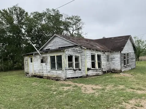 343 County Road 272 Bay City TX 77414