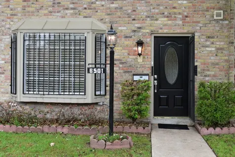 6501 Gambier Lane Bellaire TX 77401