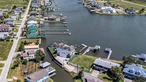 1526 103rd Street Galveston TX 77554