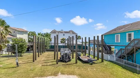 1526 103rd Street Galveston TX 77554