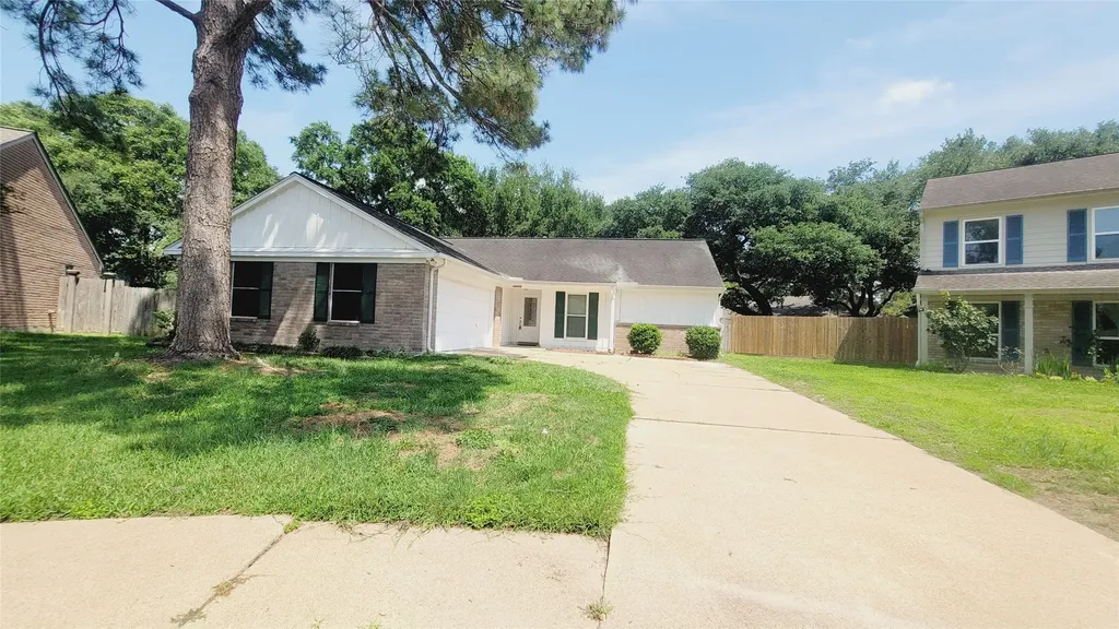 16002 Maple Acres Court Houston TX 77095