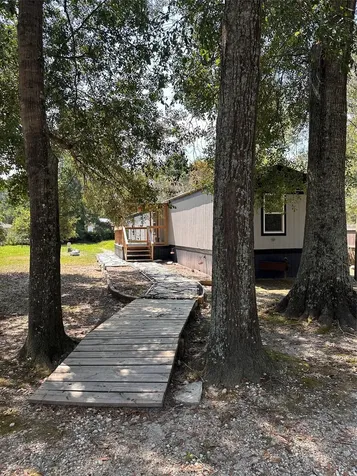 196 County Road 337 Cleveland TX 77327