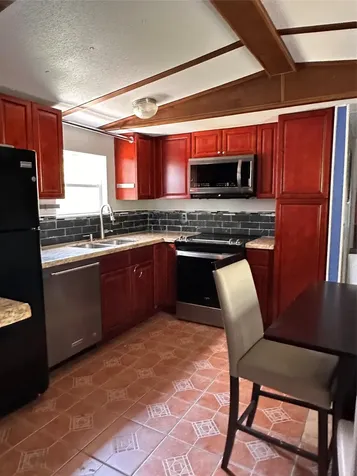 196 County Road 337 Cleveland TX 77327