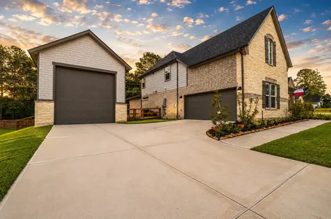 534 Black Bronco Road Magnolia TX 77354