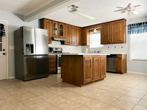 19778 County Road 377 Marquez TX 77865