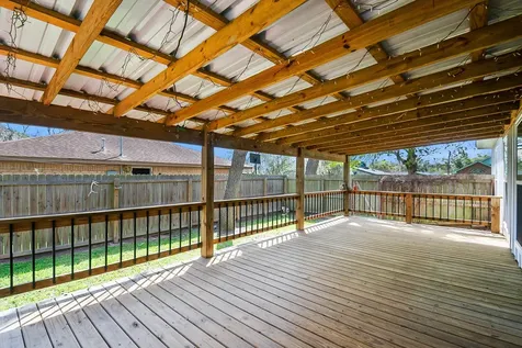502 Tall Timber Drive West Columbia TX 77486