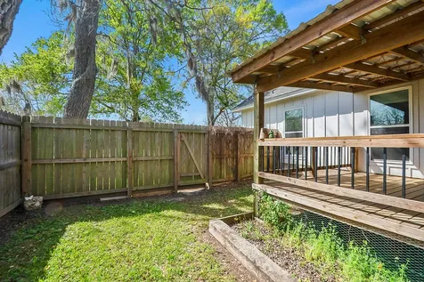 502 Tall Timber Drive West Columbia TX 77486