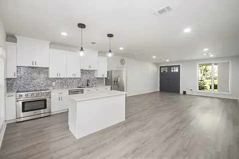 502 Tall Timber Drive West Columbia TX 77486