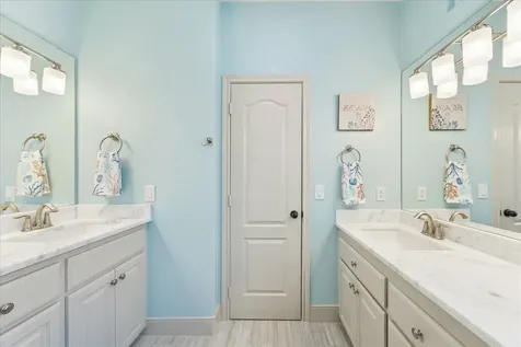 13522 Windlass Circle Drive Galveston TX 77554