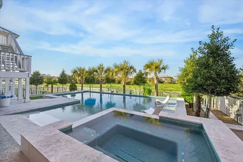 13522 Windlass Circle Drive Galveston TX 77554