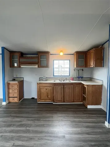 2525 Oyster Creek Bend Oyster Creek TX 77541