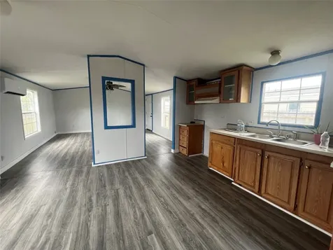 2525 Oyster Creek Bend Oyster Creek TX 77541