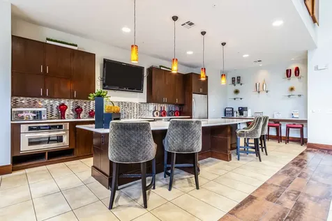 2525 S Voss Road 408 Houston TX 77057