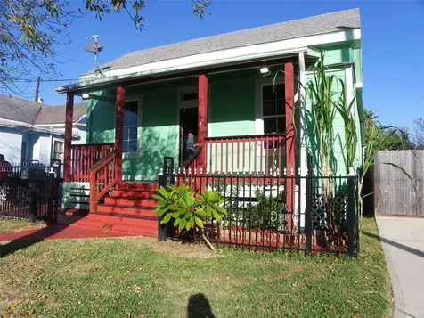 1106 40th Street Galveston TX 77550