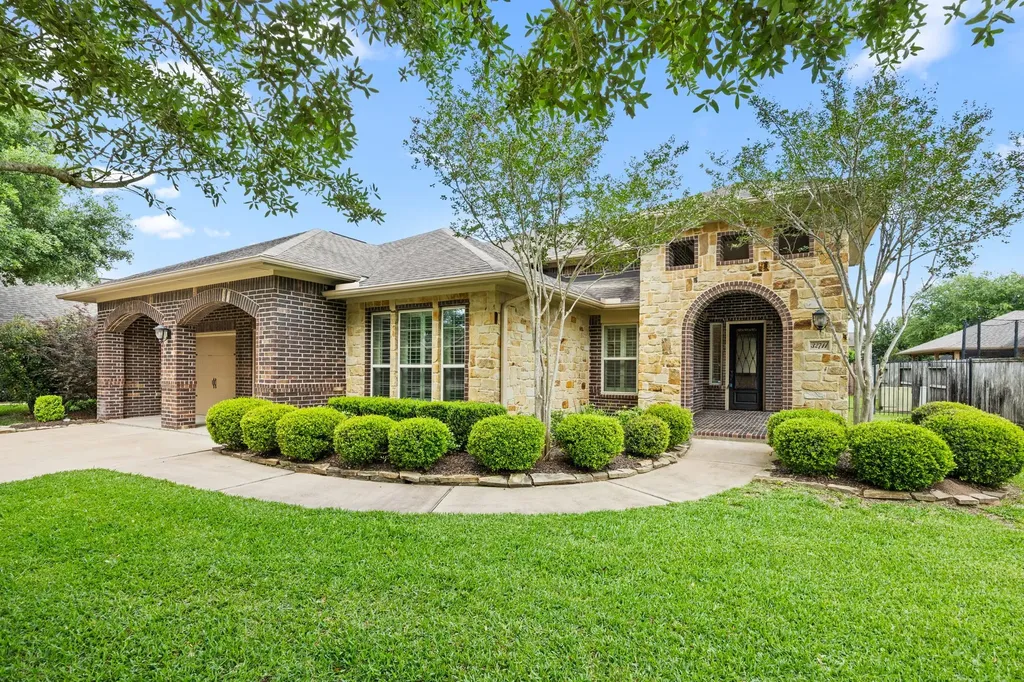 32711 Wingfoot Circle Fulshear TX 77441