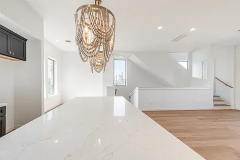 2318 Mills Street Houston TX 77026