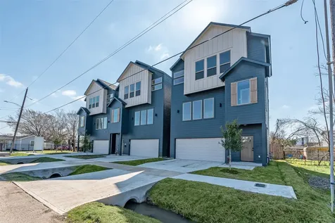 2318 Mills Street Houston TX 77026