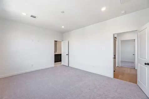 2318 Mills Street Houston TX 77026