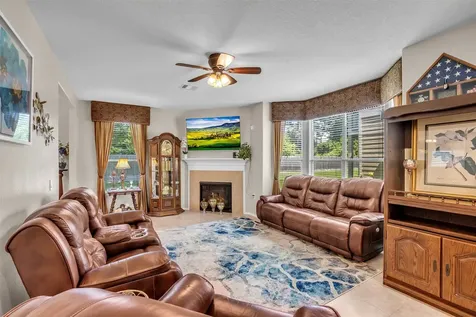 13600 Breton Ridge Street 24f Houston TX 77070