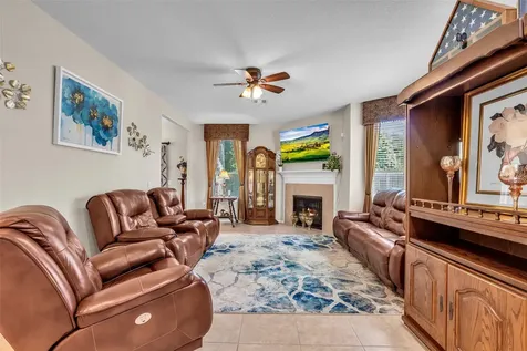 13600 Breton Ridge Street 24f Houston TX 77070