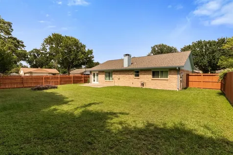 16319 Pitch Pine Drive Houston TX 77070